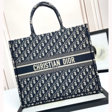 Christian Dior Shopping Bags